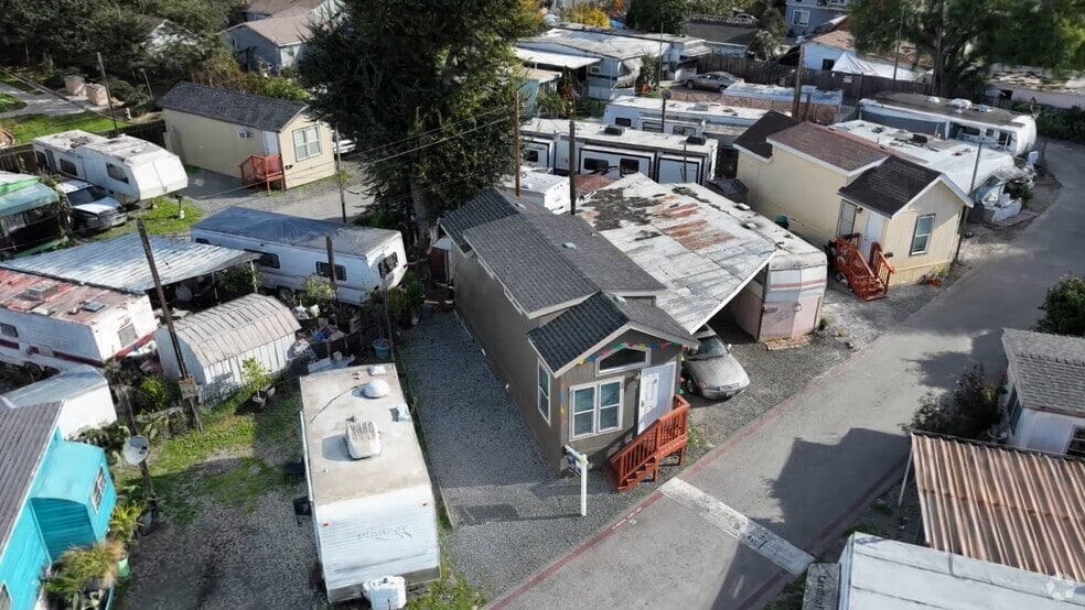 1300 E San Antonio St unit 51, San Jose, CA 95116 - photo 2