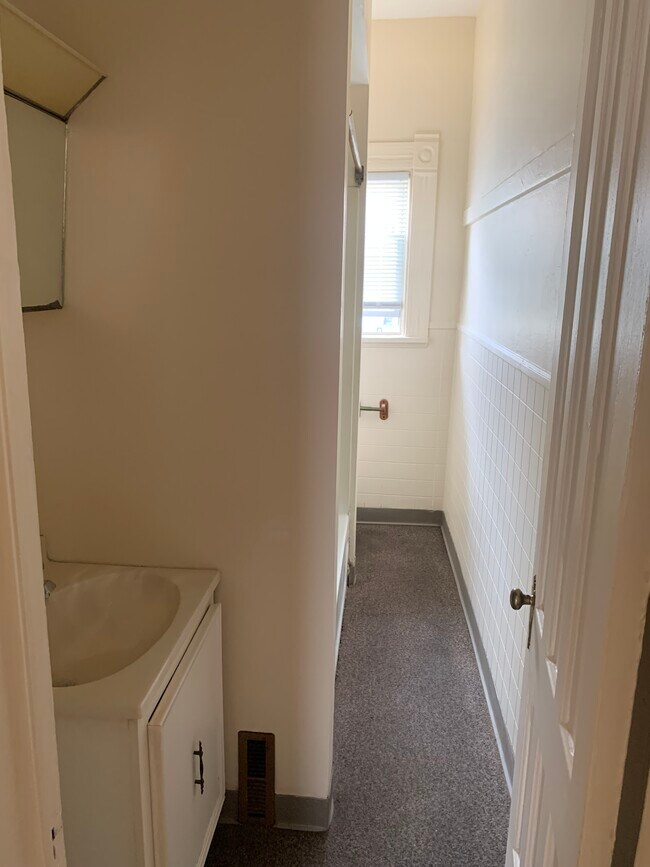 826 Park St unit 826 Park St, Syracuse, NY 13208 - photo 6