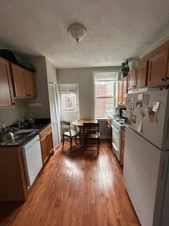 220 Hanover St unit 27, Boston, MA 02113 - photo 2