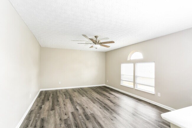 5271 Gobel Dr, Groveport, OH 43125 - photo 6