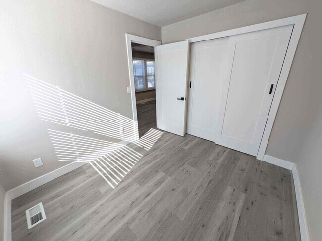 433 E Bridge St, Brighton, CO 80601 - photo 4