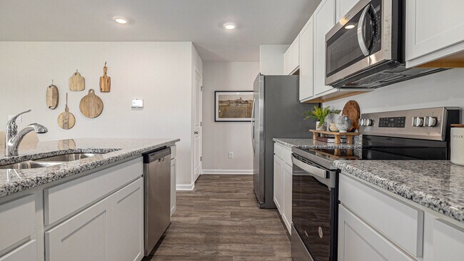 320 Bevington Brook Ln, Hopkins, SC 29061 - photo 4