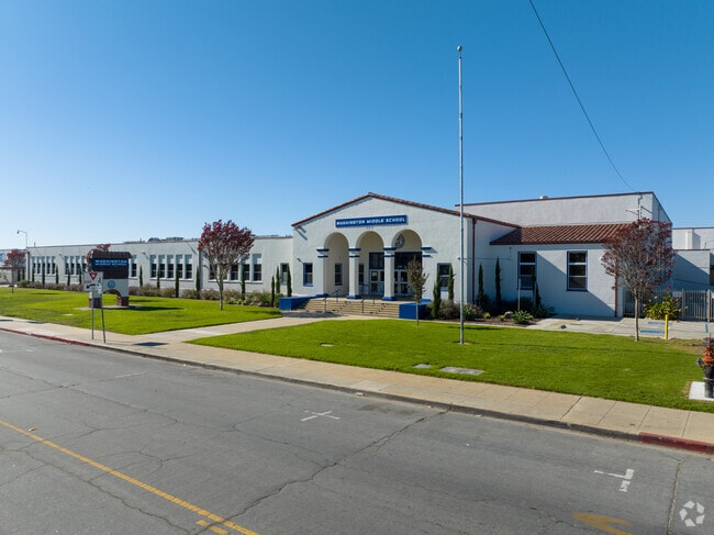 Exploring, learning and thriving at Washington Middle School.