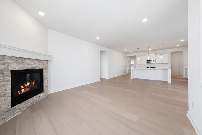 20047 Gabardine Ln, Lakeville, MN 55044 - photo 7