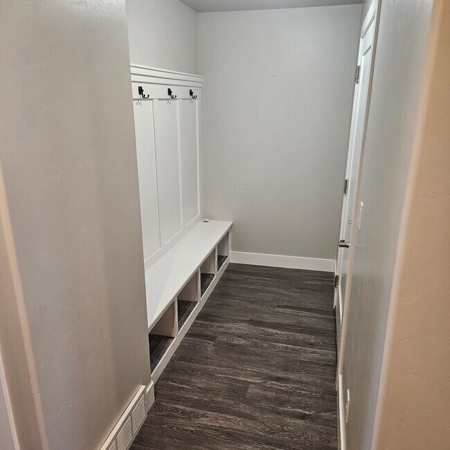 259 E 1500 N, Harrisville, UT 84404 - photo 6