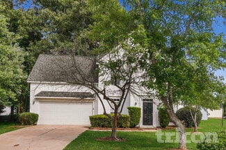 9708 Chestnut Glen Ct, Charlotte, NC 28215