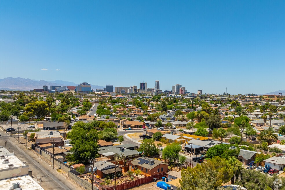 NH_DowntownEast_ 538899_P2_V1_JM_072624