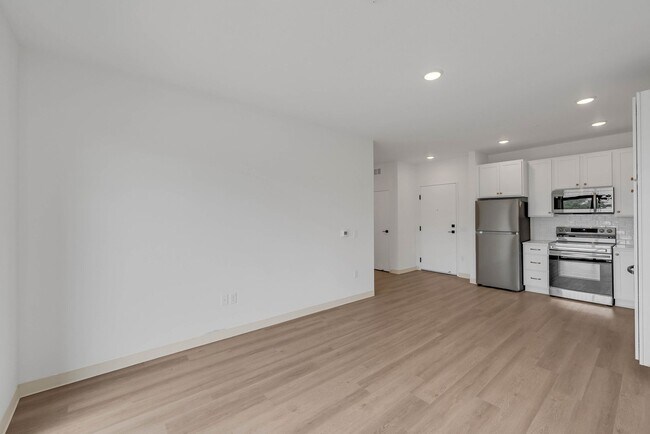 The Windsor - Windsor Heights, Windsor Heights, IA 50324 - photo 4