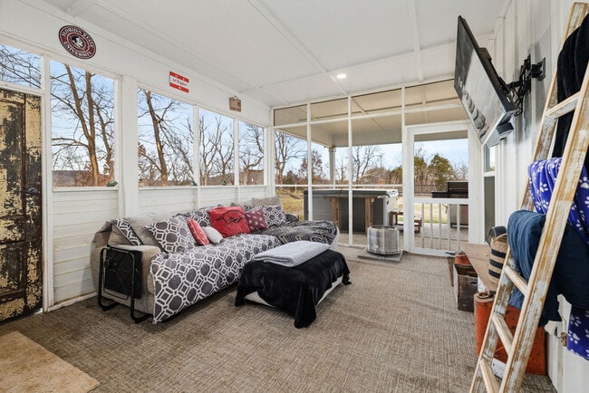 149 NW Campbell Loop unit ID1371145P, Fayetteville, AR 72701 - photo 6