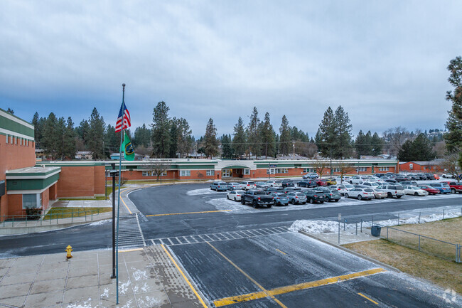 Evergreen Elementary is located close to many local shops.