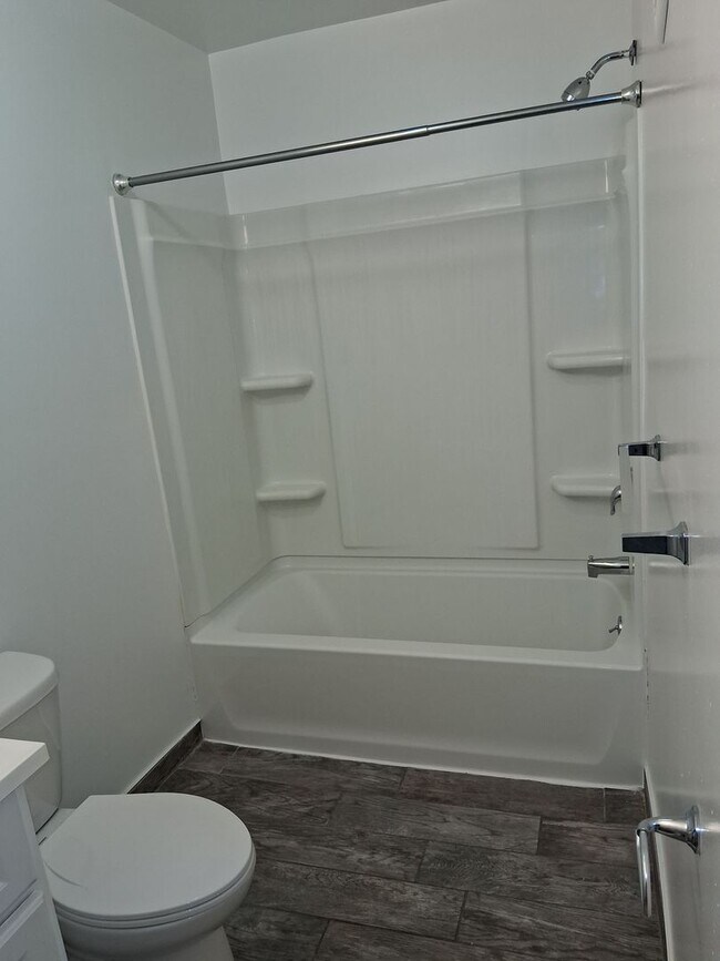 601-615 Benner St LLC, Highland Park, NJ 08904 - photo 5