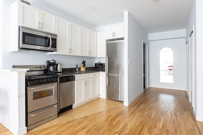 417 E 83rd St unit ID1013676P, New York, NY 10028 - photo 5