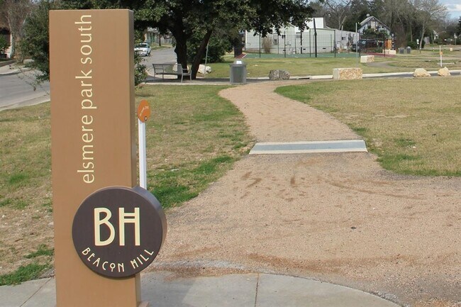 1107 W Russell Place unit 1, San Antonio, TX 78201 - photo 7