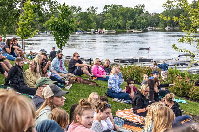 Founders residents can attend a variety of seasonal events, like the Summer Stage Series.