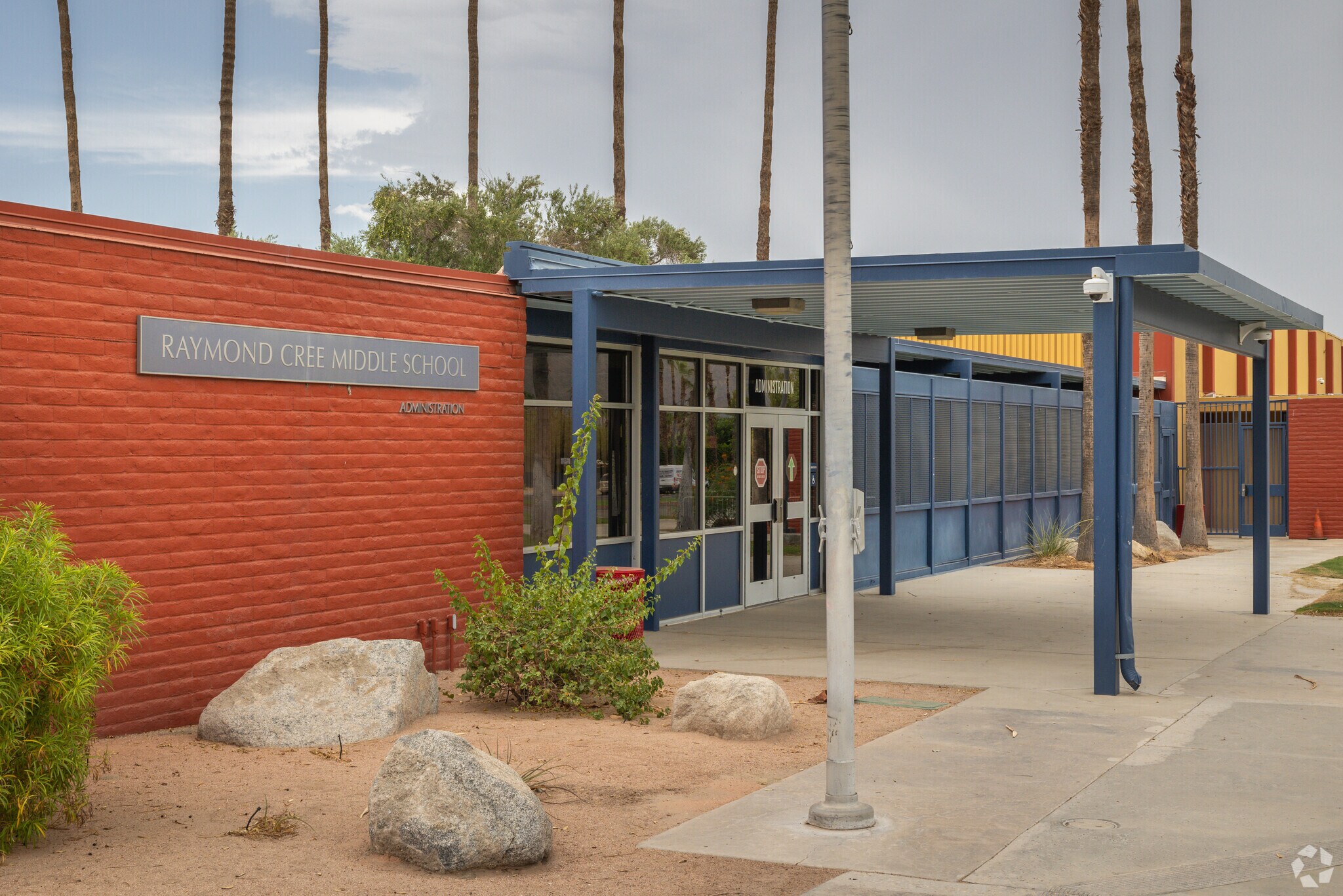 Your kid will enjoy learning in the atmosphere of Raymond Cree Middle School in Upper West Side.
