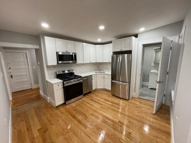 5 Mossland St unit 2, Somerville, MA 02144 - photo 7