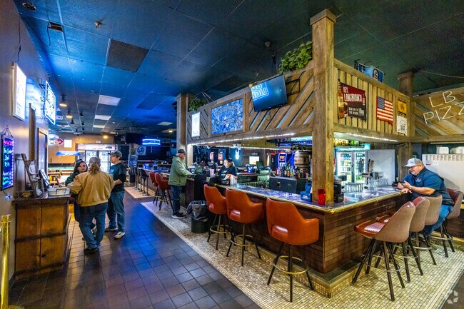 Grab a cold drink at The Longbranch in Pierre.