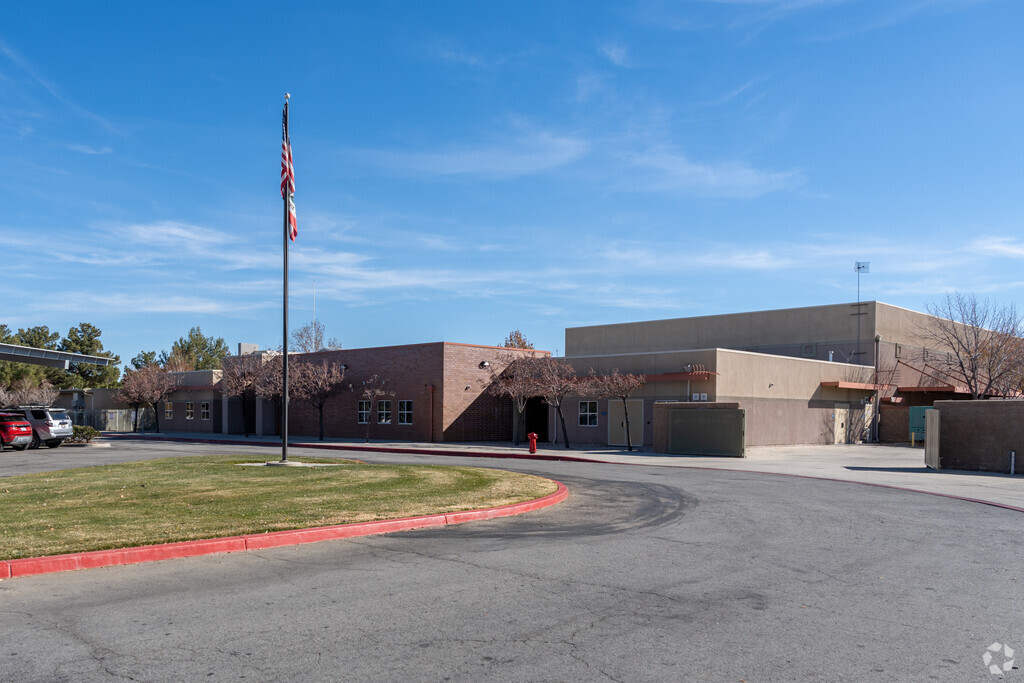 Esperanza Elementary School, Palmdale CA Rankings & Reviews - Homes.com