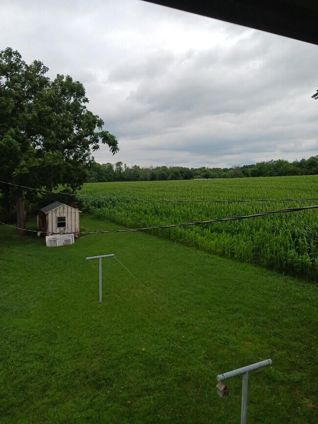 86 N Blettner Ave unit First Floor Apartmen, Hanover, PA 17331 - photo 2