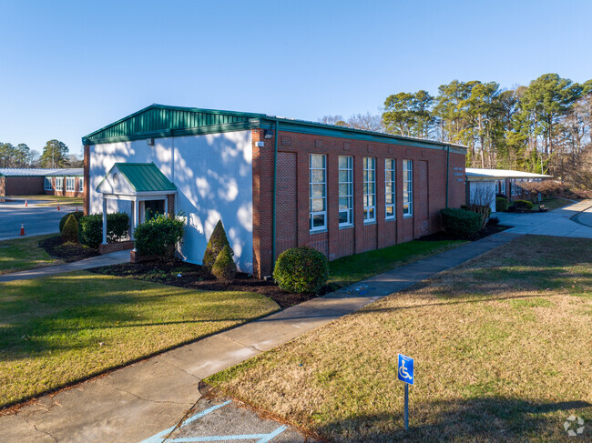 Forrest Elementary School