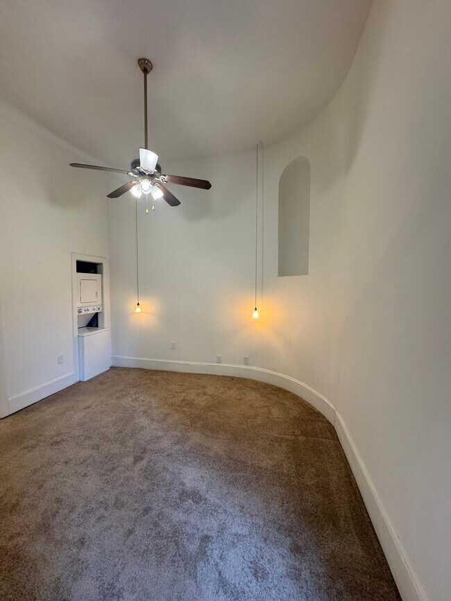 10-16 E Chase St, Baltimore, MD 21202 - photo 6