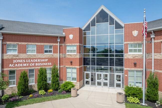 Jones Leadership Academy welcomes eager minds.