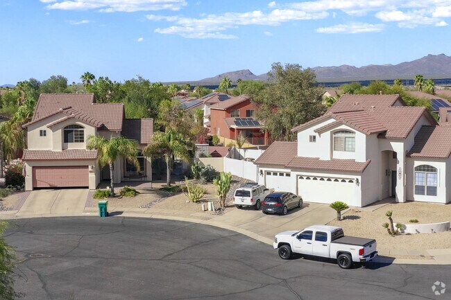 Evenly spaced homes in Acacia Trails create a welcoming neighborhood feel.