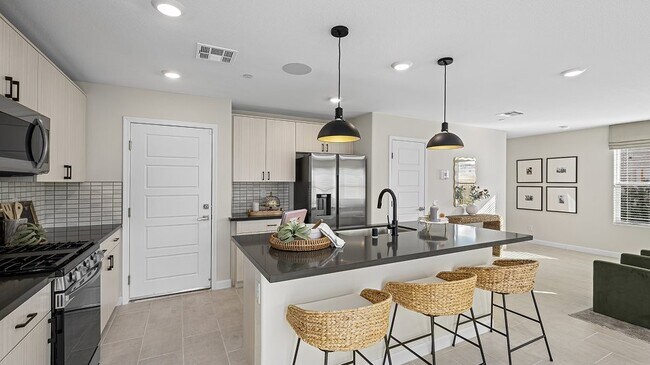 781 Fallen Phoenix St, Henderson, NV 89011 - photo 4