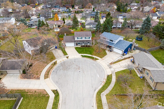 Isetts is a family-friendly neighborhood with many quiet streets in Kenosha, WI.