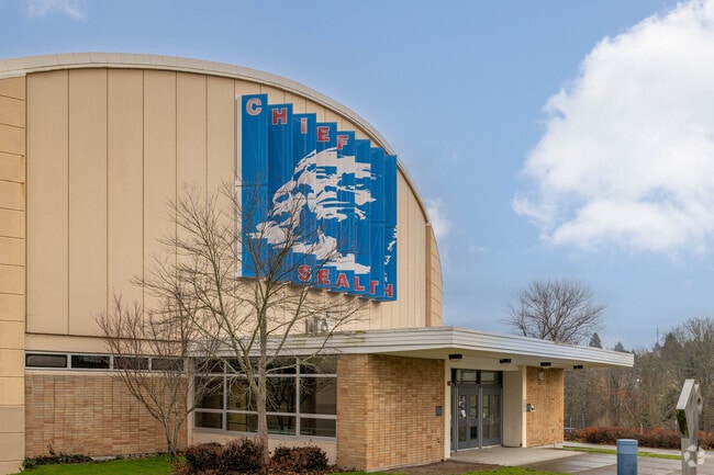 Chief Sealth High School