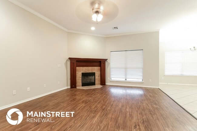 201 Stone Ridge Ln, Midwest City, OK 73130 - photo 2