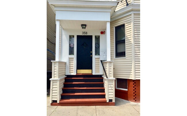 358 Princeton St unit 1, Boston, MA 02128 - photo 6