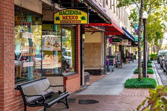 Main Street Bartow is an eclectic collection of restaurants with local boutiques, decor, & more.