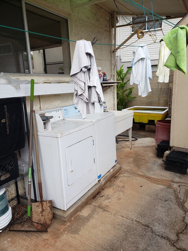 1915 Ulana St unit 3, Honolulu, HI 96819 - photo 6