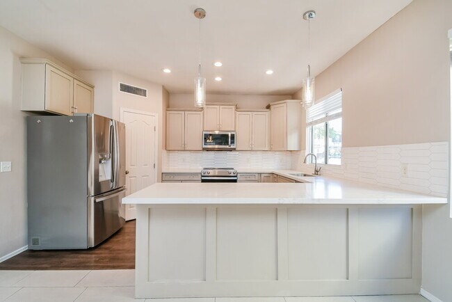 1469 S Hawk Ln, Gilbert, AZ 85296 - photo 6