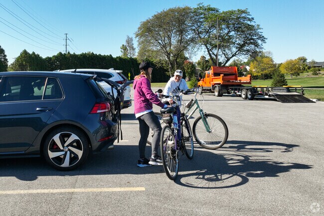 Locals love to bike the extensive Beckett's Run Trail in Concordia Gardens.