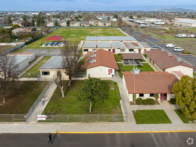 Looking North from Ronald Reagan Academy towards the residential homes of Dinuba.