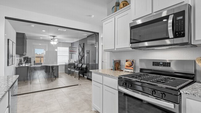 364 Wayland St unit 36200915, Keene, TX 76059 - photo 6