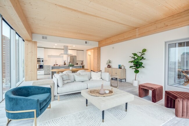 Ascent, Milwaukee, WI 53202 - photo 3