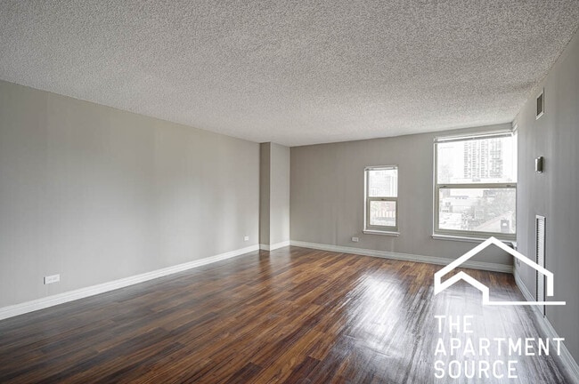 100 W Chestnut St unit 3008, Chicago, IL 60610 - photo 4
