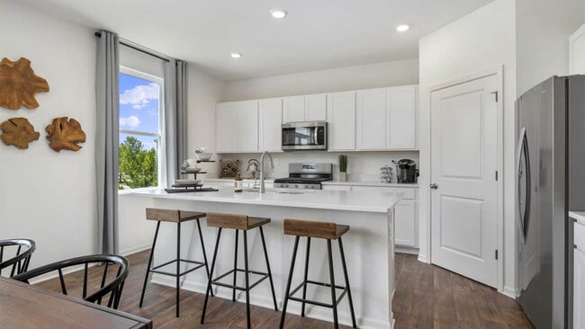 971 Sapphire Ln, Montgomery, IL 60538 - photo 7