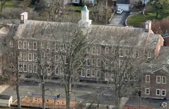 Fox Meadow Elementary School is a top rated, public school located in Scarsdale, NY.