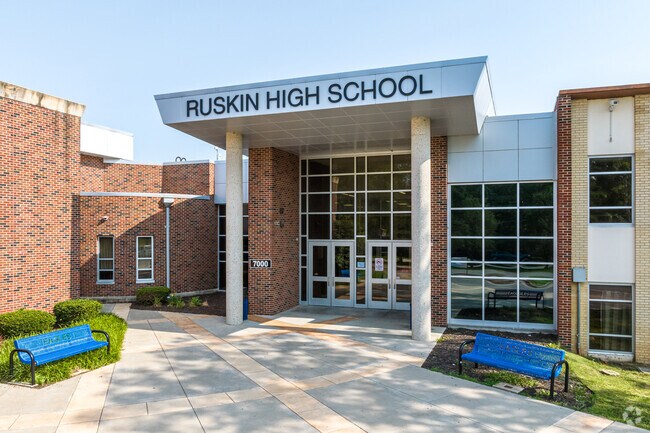 Ruskin High School is located at 7000 E 111th Street in Kansas City, MO.