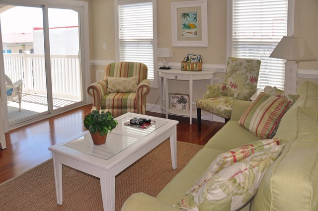 another view of living