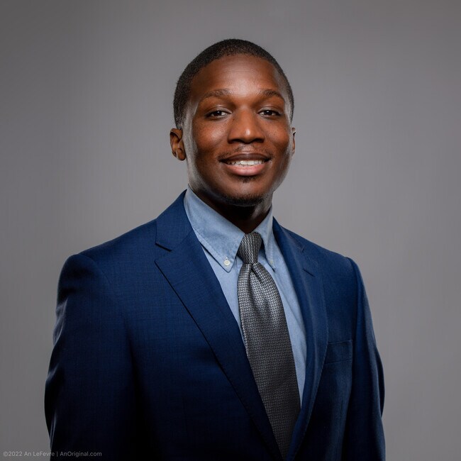 Agent Photo