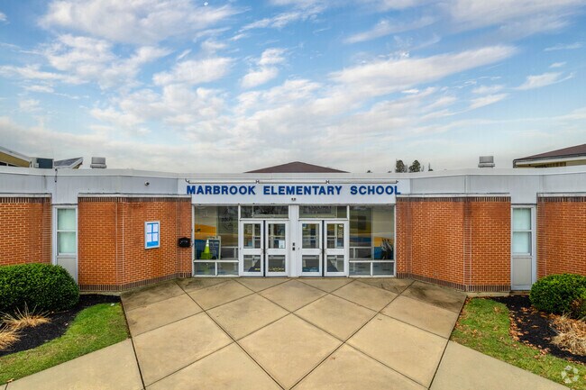 Marbrook Elementary School works to foster a thriving learning environment for students in DE.
