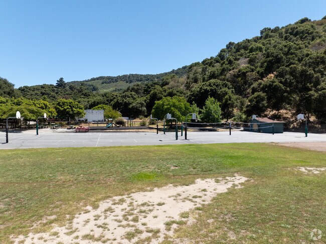 Washington Elementary School fosters creativity and growth in Corral de Tierra.