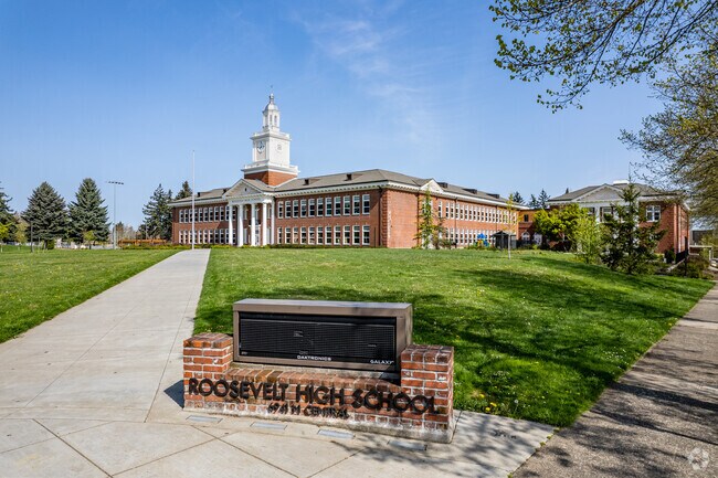 Pylon Sign leading into the main entrance to Roosevelt High School.