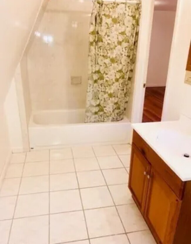 68 Llewellyn Ave unit 3 Bedroom - unit 1, West Orange, NJ 07052 - photo 7