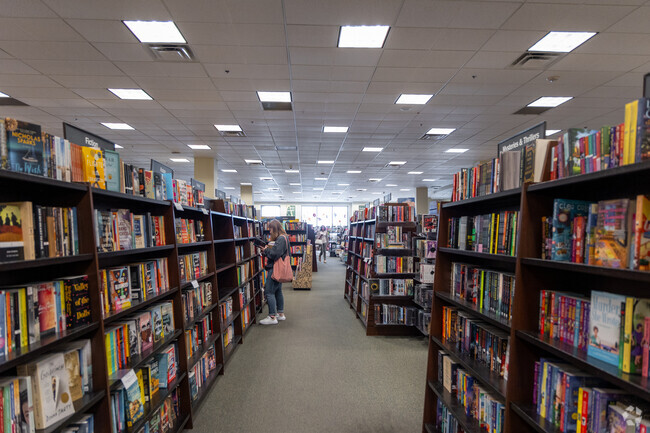 Barnes & Nobles Bookstore welcomes visitors to dive into their vast library in Canyon Gate.